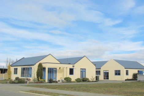 Photo of property in 5b Kepler Place, Te Anau, 9600