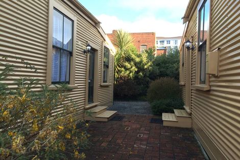 Photo of property in 5 Tonks Grove, Te Aro, Wellington, 6011