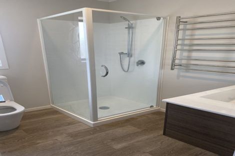 Photo of property in 12 Emmadale Lane, Hamilton East, Hamilton, 3216