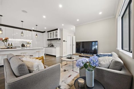Photo of property in 30 Hikuawa Road, Flat Bush, Auckland, 2019