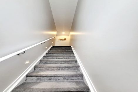 Photo of property in 14 Whiri Lane, Hobsonville, 0616