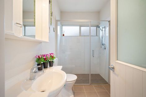 Photo of property in 4/15 Derrett Place, Saint Martins, Christchurch, 8022