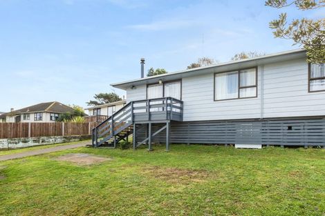 Photo of property in 30 Owhiti Street, Titahi Bay, Porirua, 5022