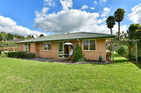 Photo of property in 63 Cabeleigh Drive, Helensville, 0800