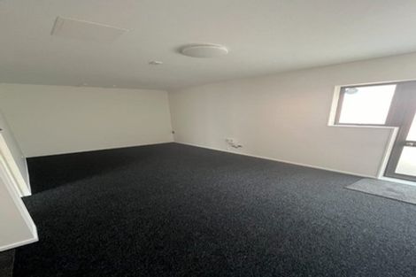 Photo of property in 37 Fields Parade, Oteha, Auckland, 0632