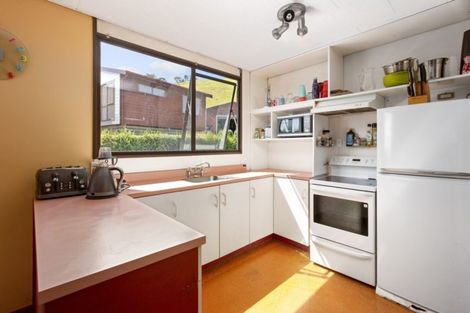 Photo of property in 5a Matchett Way, Mangere Bridge, Auckland, 2022