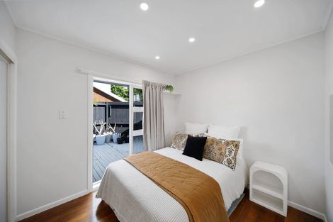 Photo of property in 1/8 Waller Avenue, Bucklands Beach, Auckland, 2012