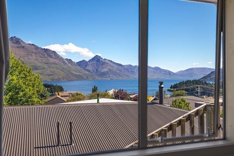 Photo of property in 20 Panorama Terrace, Queenstown, 9300