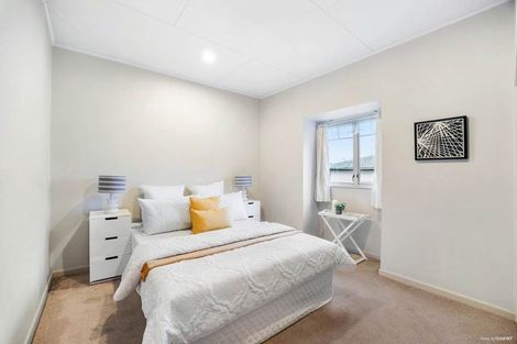 Photo of property in 5 Seabrook Avenue, New Lynn, Auckland, 0600