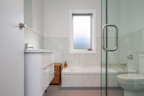 Photo of property in 8 Orchard Road, Greytown, 5712