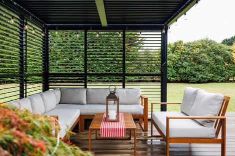 Photo of property in 46 Turitea Road, Fitzherbert, Palmerston North, 4472