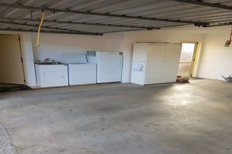 Photo of property in 15 Honeysuckle Place, Northcote, Christchurch, 8052