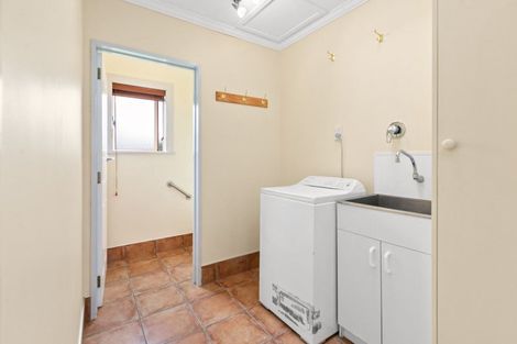 Photo of property in 68 Bibby Street, Waipawa, 4210