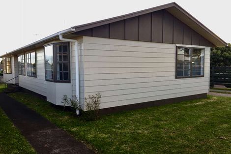 Photo of property in 15 Russell Street, Marton, 4710