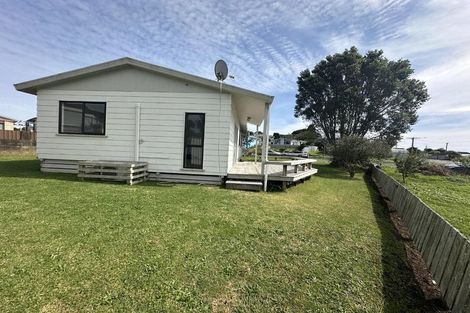 Photo of property in 33 Stafford Street, Waitara, 4320