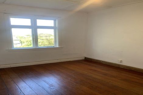 Photo of property in 19 Hadfield Terrace, Kelburn, Wellington, 6012