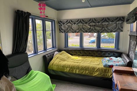 Photo of property in 28 Chelwood Street, Takaro, Palmerston North, 4412