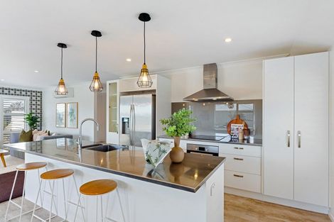 Photo of property in 45 Seagrass Place, Otaki Beach, Otaki, 5512