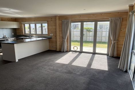 Photo of property in 118 Yule Street, Lyall Bay, Wellington, 6022