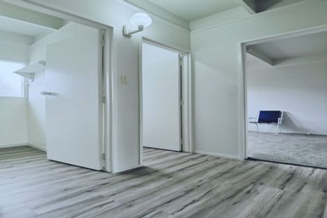 Photo of property in 2/39 Rathgar Road, Henderson, Auckland, 0610