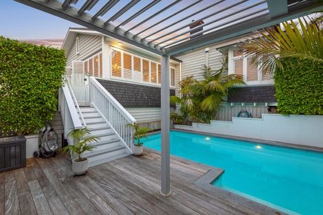 Photo of property in 1 Milton Road, Northcote Point, Auckland, 0627