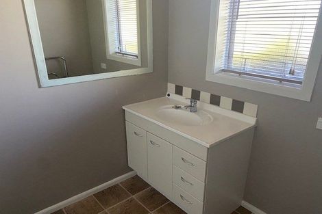 Photo of property in 73 Moffett Street, Islington, Christchurch, 8042