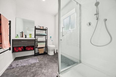 Photo of property in 53 Cyclarama Crescent, Massey, Auckland, 0614