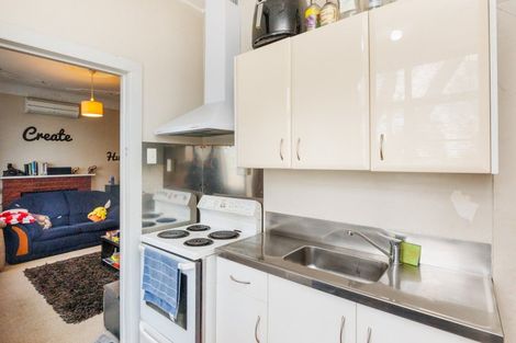 Photo of property in 111 Victoria Avenue, Hokowhitu, Palmerston North, 4410