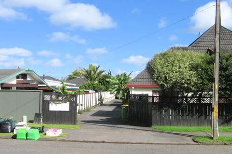 Photo of property in 2/17 Morrow Avenue, Bucklands Beach, Auckland, 2012