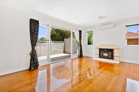 Photo of property in 727 Te Atatu Road, Te Atatu Peninsula, Auckland, 0610