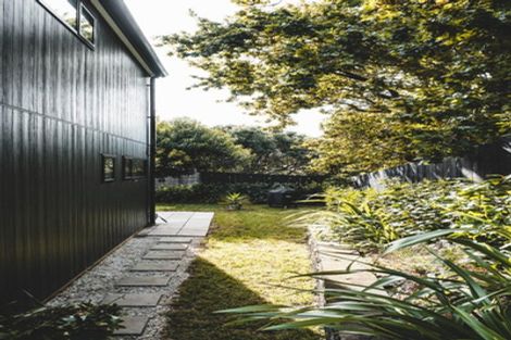 Photo of property in 40 Wharara Lane, Massey, Auckland, 0614