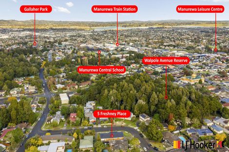 Photo of property in 5 Freshney Place, Hillpark, Auckland, 2102