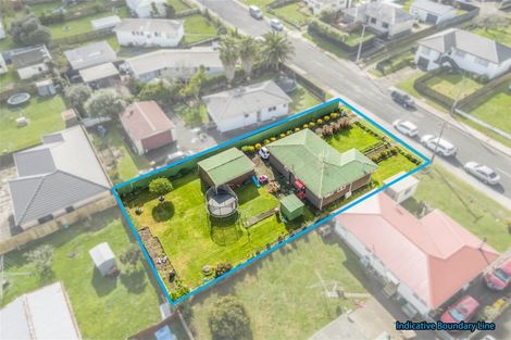 Photo of property in 70 Cargill Street, Papakura, 2110