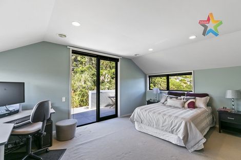 Photo of property in 1 Mewburn Rise, Karori, Wellington, 6012
