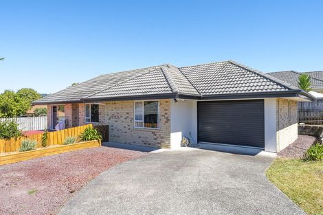 Photo of property in 13 Legacy Drive, Henderson, Auckland, 0612