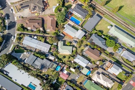 Photo of property in 1/114 The Circle, Manly, Whangaparaoa, 0930