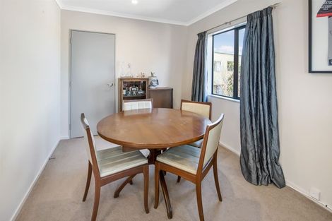 Photo of property in 29 Stewart Drive, Newlands, Wellington, 6037