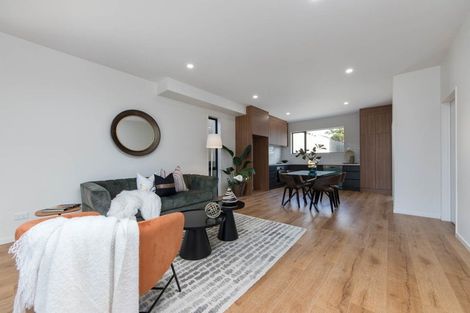 Photo of property in 2/85 Royal View Road, Te Atatu South, Auckland, 0610