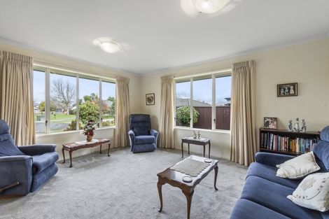Photo of property in 11 Guildford Place, Rototuna North, Hamilton, 3210