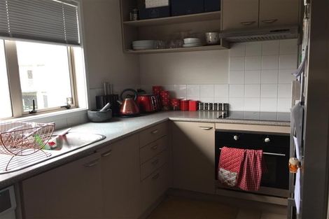 Photo of property in 5/4 Keeling Road, Henderson, Auckland, 0612