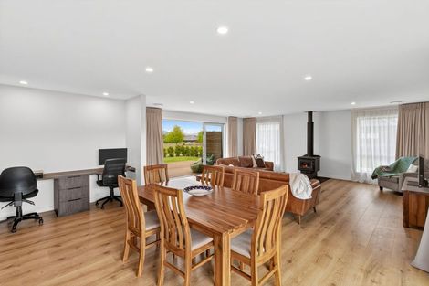 Photo of property in 9 Brewster Crescent, Lake Hawea, Wanaka, 9382