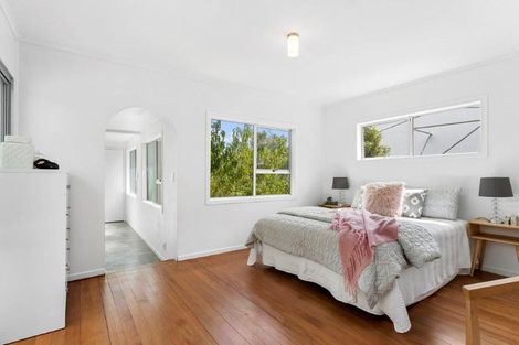 Photo of property in 3 Micawber Place, Mellons Bay, Auckland, 2014