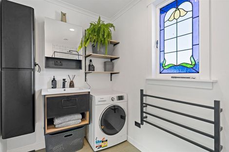 Photo of property in 140 Don Buck Road, Massey, Auckland, 0614