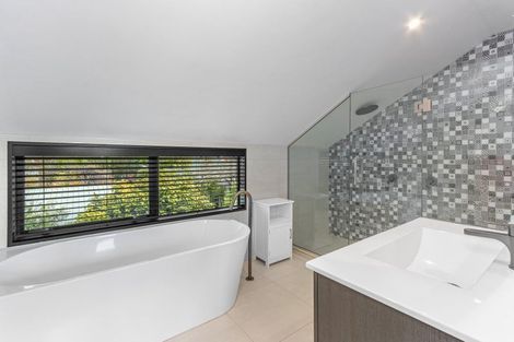 Photo of property in 5a Cherry Place, Casebrook, Christchurch, 8051