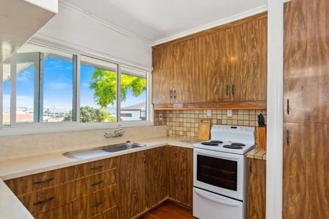 Photo of property in 66 Oceanview Road, Mount Maunganui, 3116