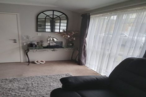 Photo of property in 13 Andre Rise, Stanmore Bay, Whangaparaoa, 0932