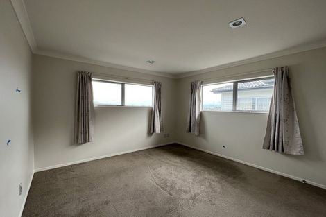 Photo of property in 16 Kira Road, Flat Bush, Auckland, 2016
