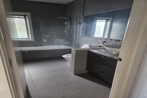 Photo of property in 388 Whitford Road, Whitford, Howick, 2571