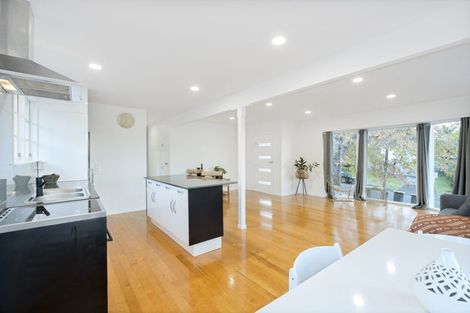 Photo of property in 37 Keegan Drive, Massey, Auckland, 0614