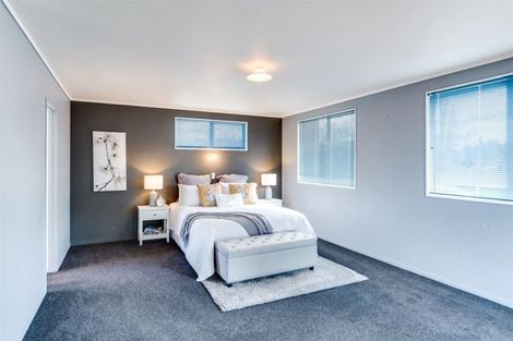 Photo of property in 22 Shanly Street, Waipawa, 4210